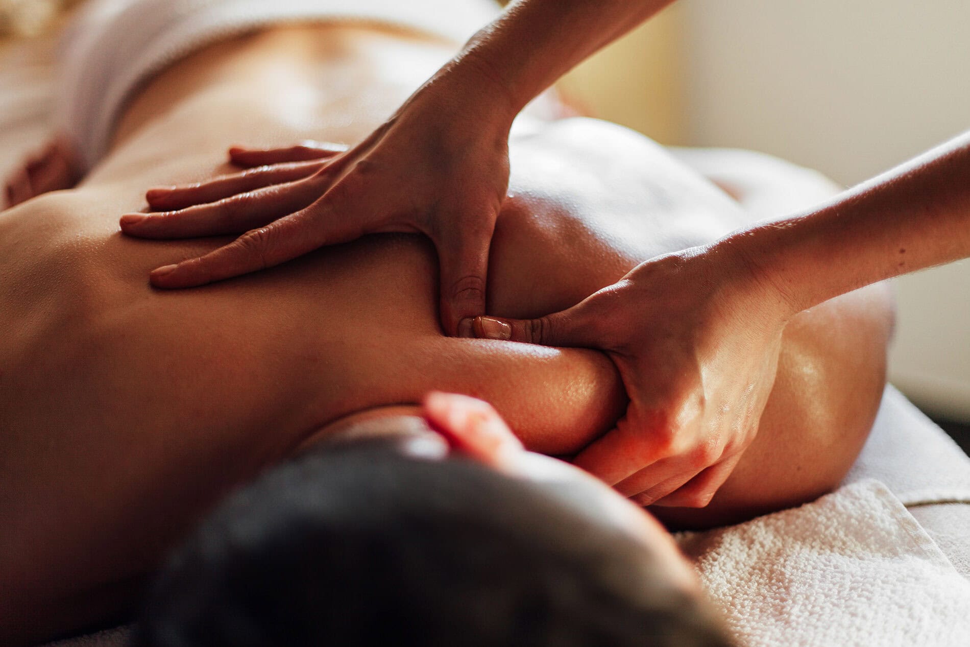 Deep Tissue Massage | In Home Massage Tampa | Tampa Mobile Massage | Breathe In Massage